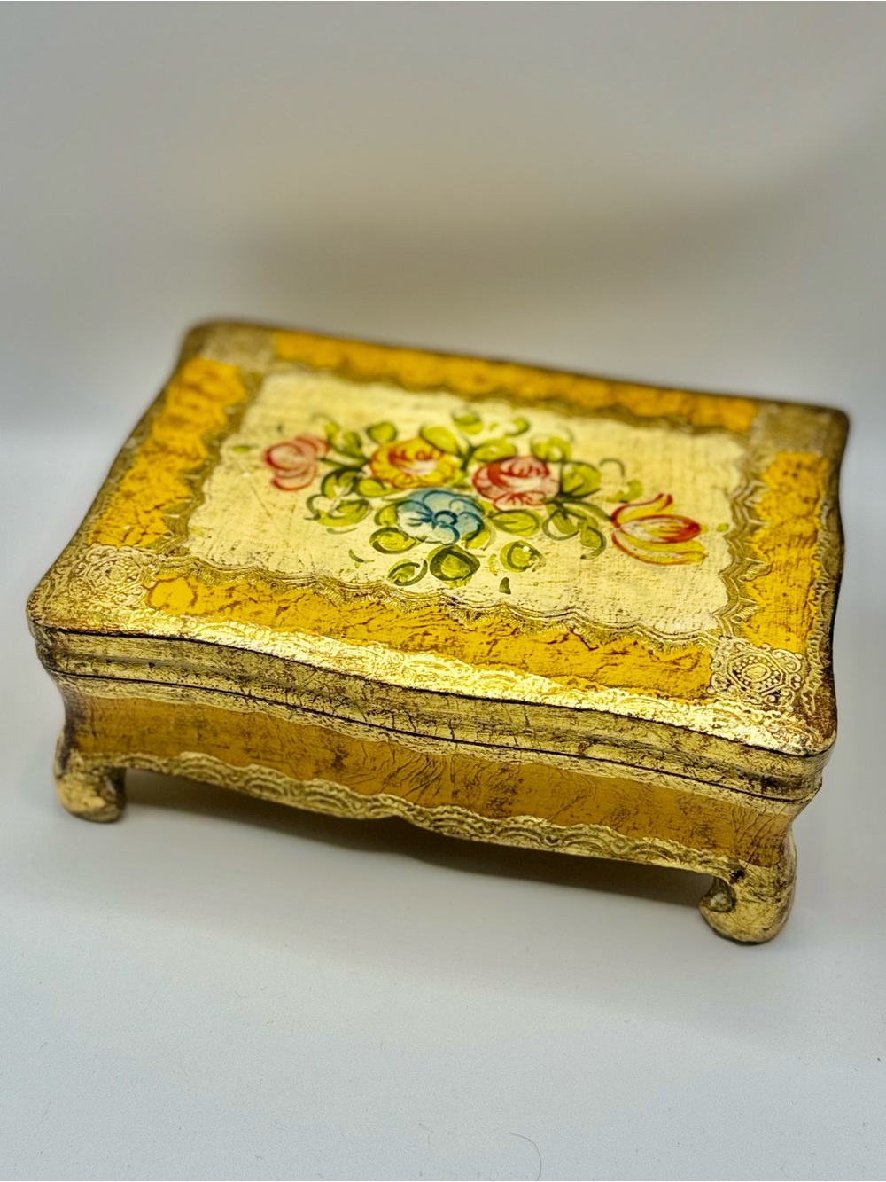 Vintage Florentine Gold Gilt Wood Jewelry Box w/Floral Design Florentia Italy